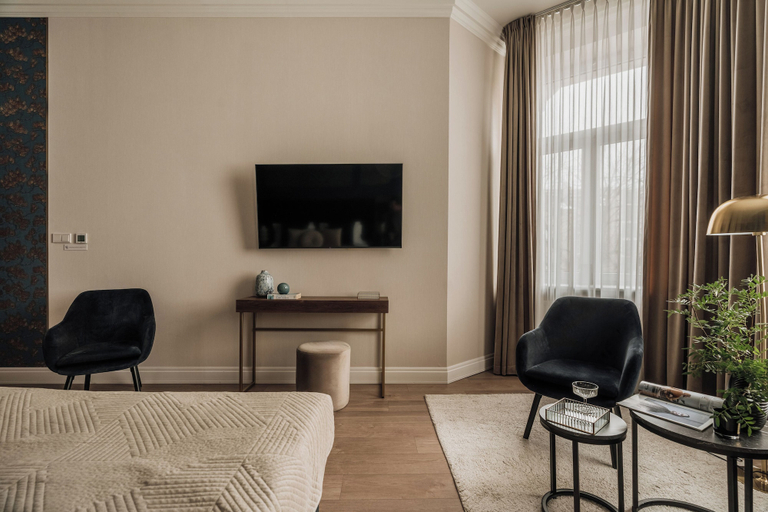 Room 5, White Lotus by Fragola Collection, Kraków City