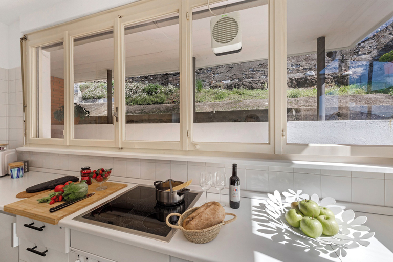 Private kitchen 5, Casa Serenella Splendid Lake View, Lugano