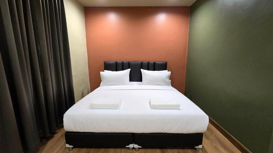 Room 2, Postel Chinatown, Samphantawong