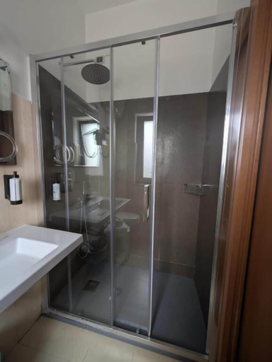 Bathroom 5, Atlantic Park Hotel, Frosinone