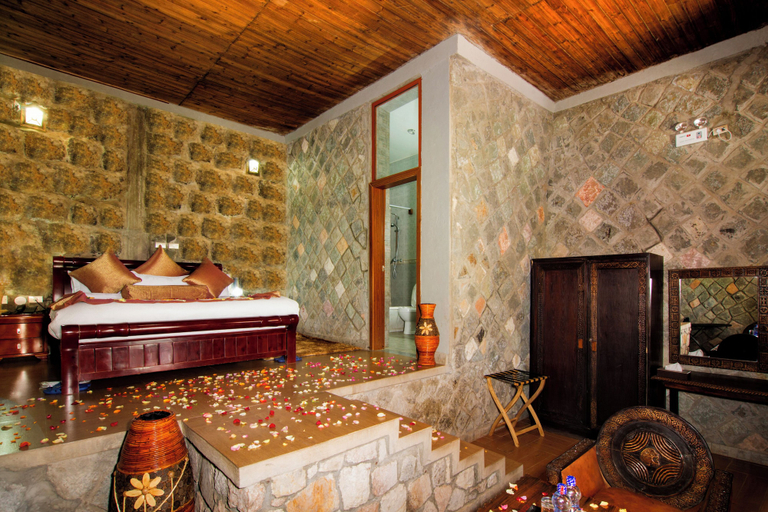 Bedroom 3, Liesak Resort, Misraq Shewa