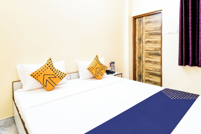 Room 5, Hotel Mahadeva Stay Prayagraj, Kaushambi