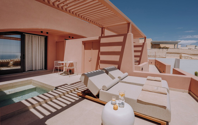 Terrace/patio 3, Thianne Luxury Suites, South Aegean