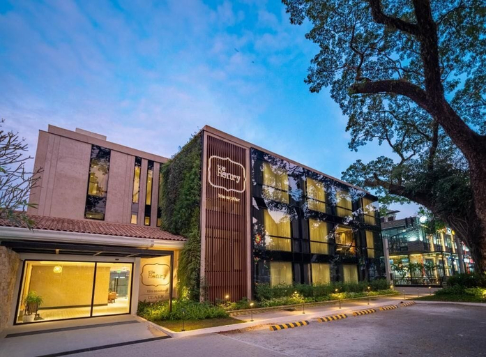 Exterior 4, The Henry Glass House Clark, Mabalacat