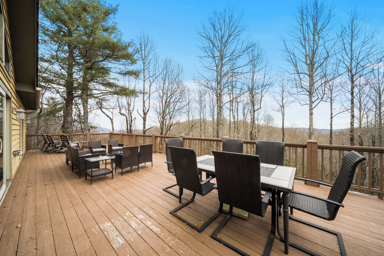 Interior 4, Blowing Rock Retreat With Hot Tub and Pool Table - Mountain Views, Watauga