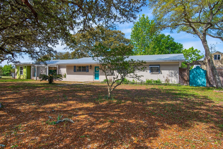 Exterior & Views 2, Bungalow By the Sea-starfish, Santa Rosa