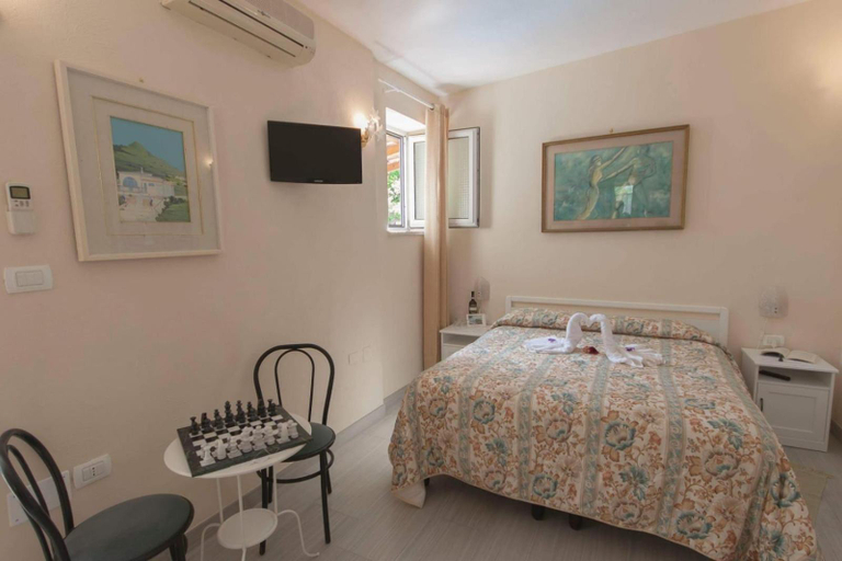 Bedroom 4, Rondinella, Napoli