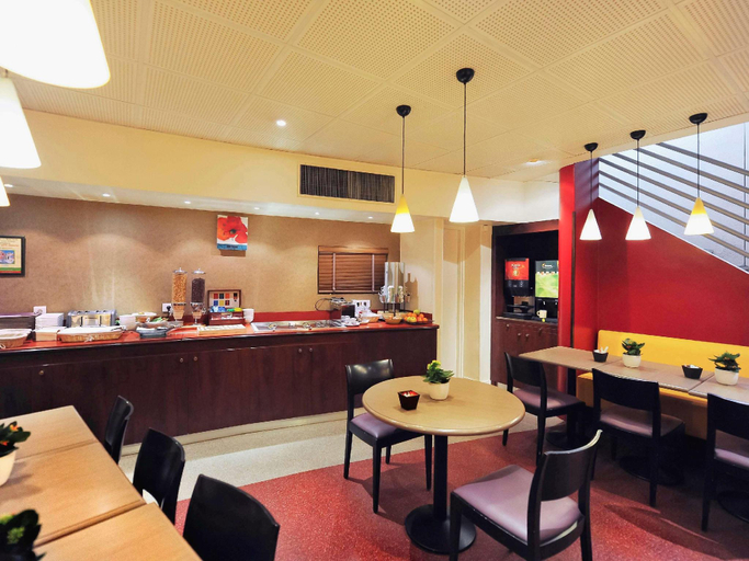 Food & Drinks 3, Ibis Paris Gare Montparnasse 15eme, Paris