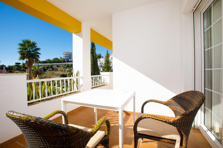 Others 2, Apartamentos Tura Sticos Almoraide, Málaga