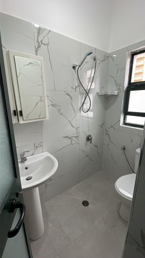 Bathroom 4, Hotel Gjinaj, Lezhës