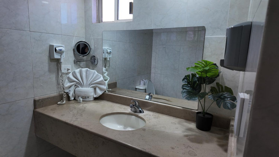 Bathroom 4, Hotel Maioris Kumate Culiacan, Culiacán
