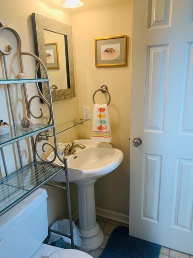Bathroom 4, Sandy Toes 3 Bedroom Home by RedAwning, Brunswick