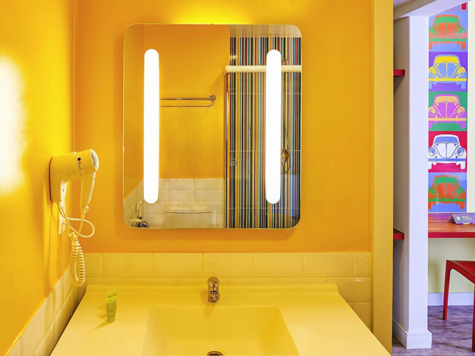 Bathroom 4, ibis Styles Balneario Camboriu, Balneário Arroio do Silva
