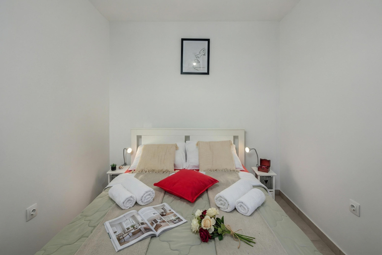 Room 2, Harmony House Vito With Lovely Terrace - Happy Rentals, Lopar/Supetarska Draga