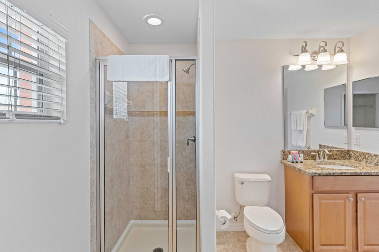 Bathroom 4, 8960 Cat Palm Road, Osceola