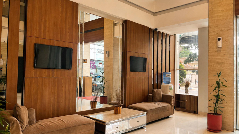 Public Area 4, Vio Cihampelas, Bandung