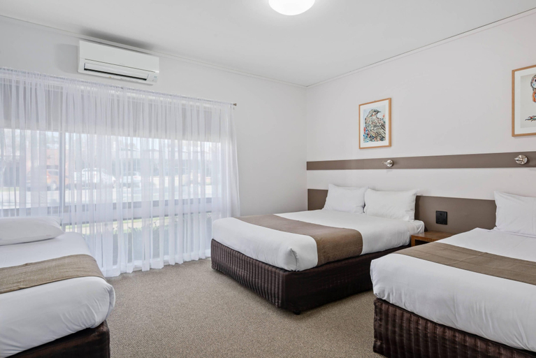 Bedroom 3, Comfort Inn Clubarham, Wakool