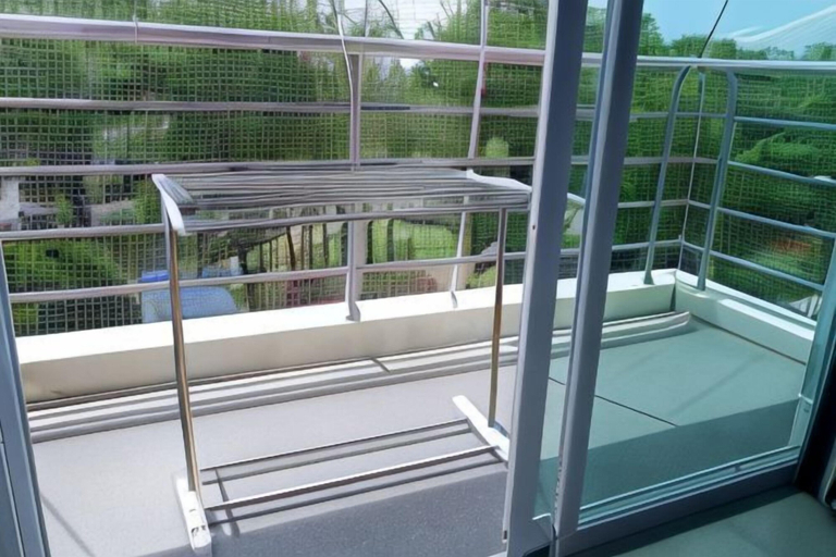 Others 5, Shi-ro-i Poshtel, Hat Yai