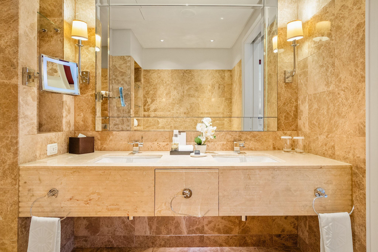 Interior 5, Taj Hotel 305, City of Cape Town