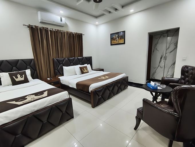 Others 3, Executive Grand Royal, Islamabad