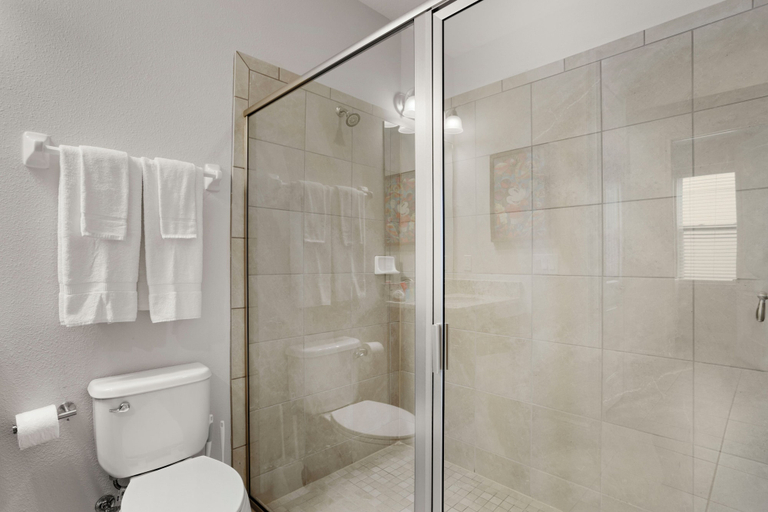Bathroom 4, 7410 Marker Avenue, Osceola