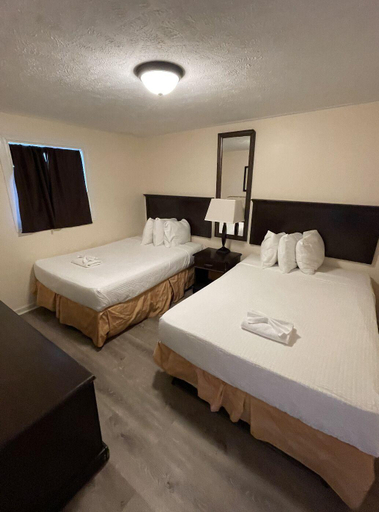 Bedroom 2, Oceanfront Twilight Surf Hotel, Horry