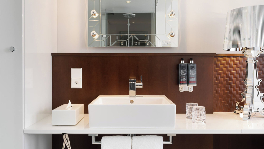 Bathroom 4, Ruby CLAIRE HOTEL GENEVA by IHG, Genève
