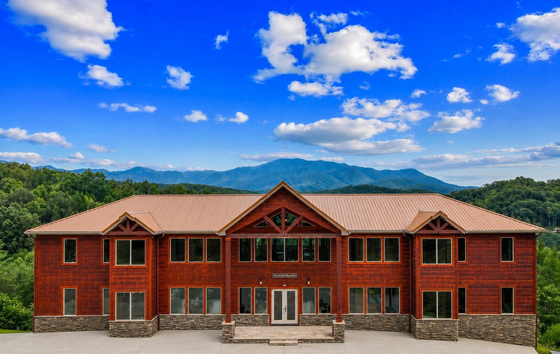 Exterior & Views 2, Foxwood Mansion 14 Bedroom Cabin by RedAwning, Sevier