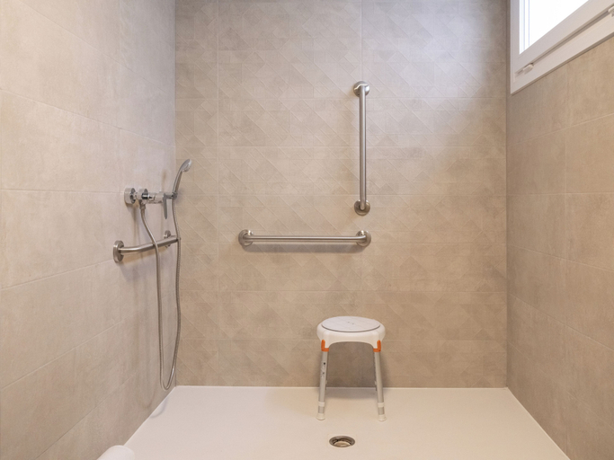 Bathroom 4, Meral Units, Málaga