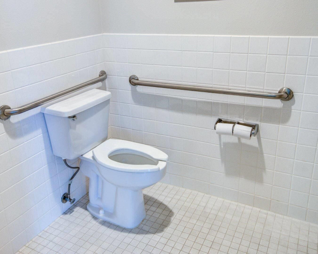 Bathroom 5, Comfort Inn Redding near I-5, Shasta