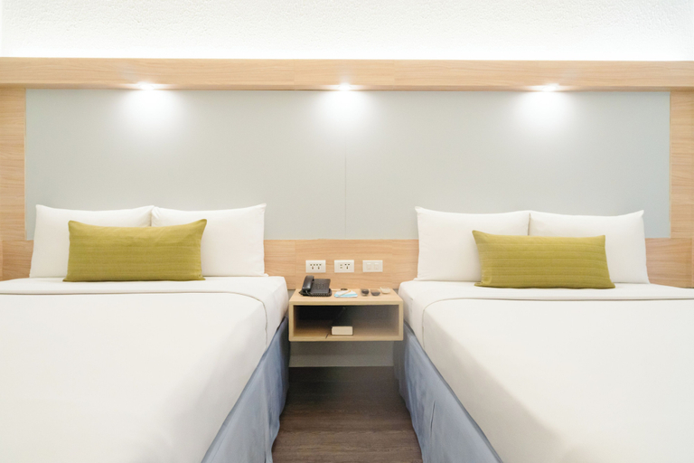 Bedroom 3, Microtel by Wyndham Batangas, Santo Tomas