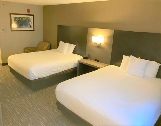 Bedroom 3, Wingate by Wyndham Erie, Erie
