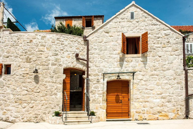 Exterior & Views 2, Villa Dalmata, Pojezerje