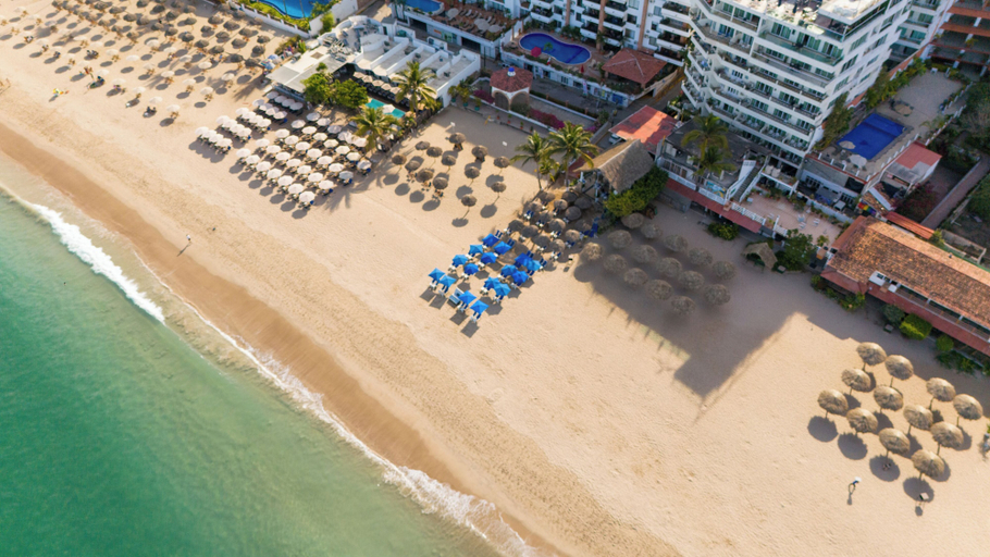 Exterior & Views 2, Blue Chairs Beachfront Resort Puerto Vallarta Mexico - Adults Only, Puerto Vallarta