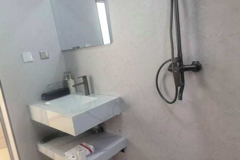 Bathroom 4, Chenfan Lake View Inn, Dali Bai