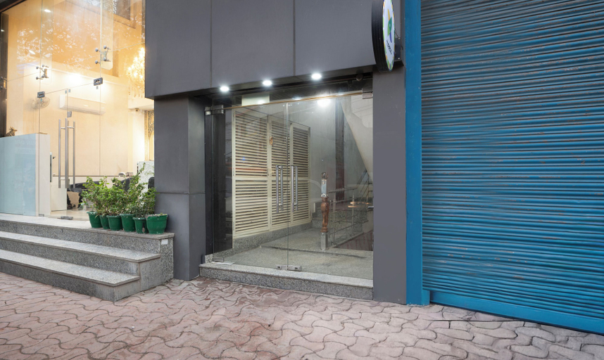 Exterior & Views 2, Treebo Elegant Palace, Delhi