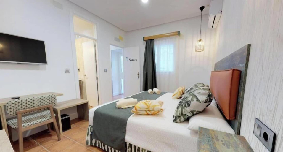Bedroom 3, Hostal Boutique La Española, Cádiz