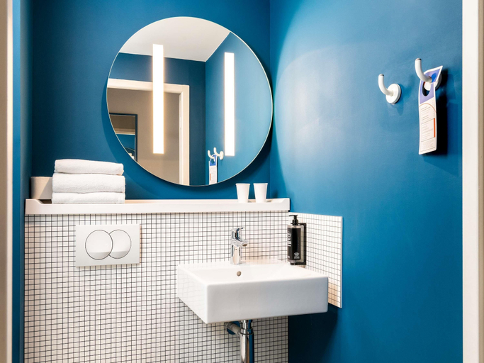 Bathroom 3, ibis budget Fécamp, Seine-Maritime