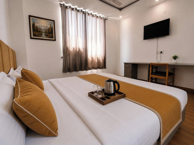 Others 4, Hotel Wamson, Gautam Buddha Nagar
