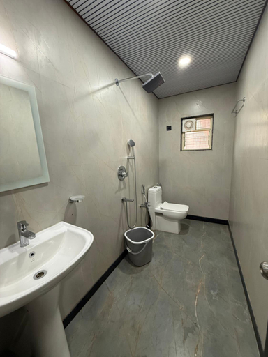 Bathroom 4, Baga Beach Palm Cottage, North Goa