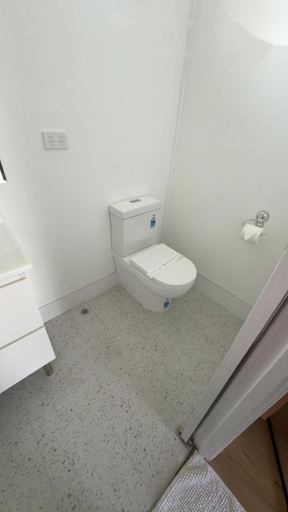 Bathroom 3, Murrurundi Motel, Upper Hunter Shire