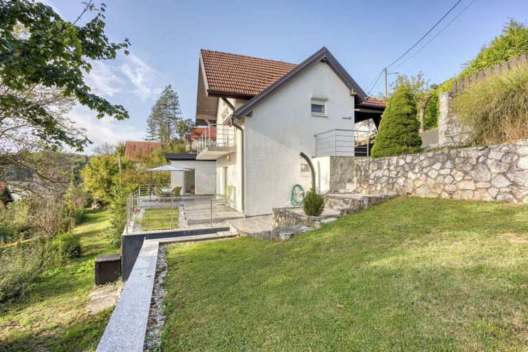 Exterior & Views 2, Haven Near The River, Generalski Stol