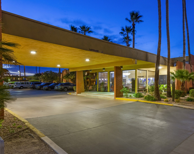 Exterior & Views 2, Royal Sun Hotel & Suites, Pima