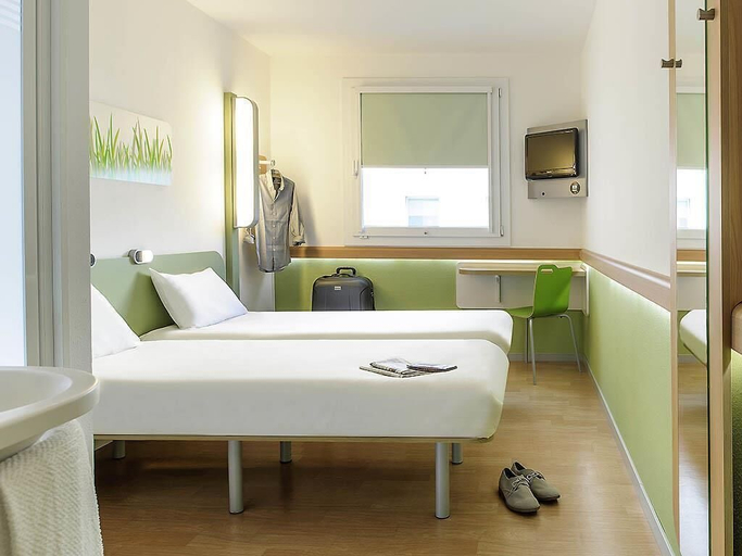 Bedroom 4, Ibis Budget Hamburg Altona, Hamburg