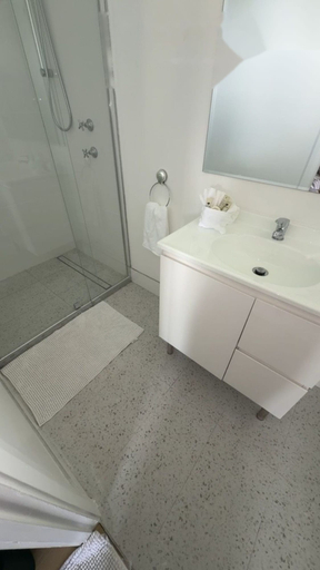 Bathroom 3, Murrurundi Motel, Upper Hunter Shire