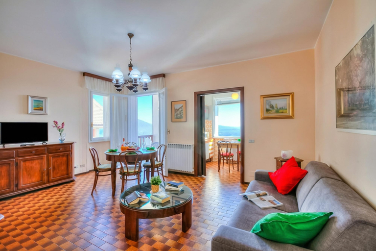 Others 4, Nicoletta's Lake View Stresa, Verbano-Cusio-Ossola