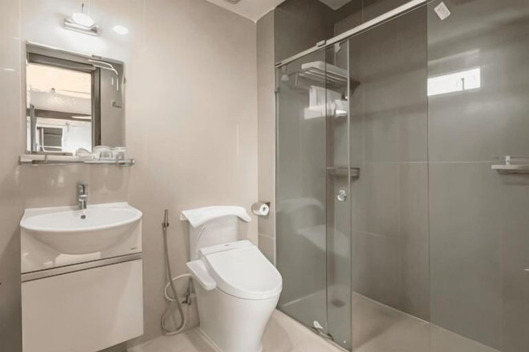 Bathroom 3, La Serena Boutique Hotel, District 7