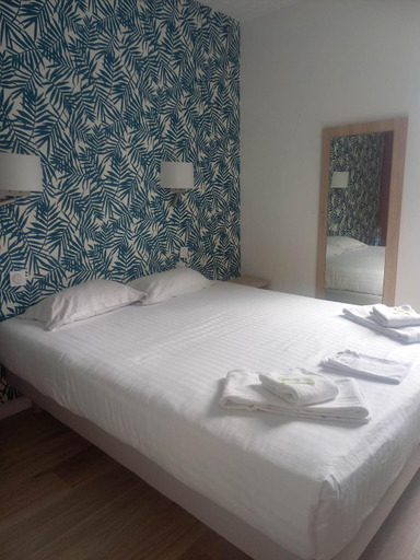 Bedroom, Hotel De La Mer, Ille-et-Vilaine
