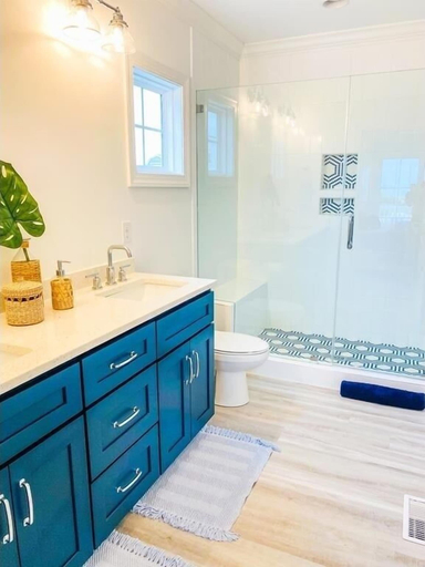 Bathroom 3, 1030 Ocean 5 Bedroom Home by RedAwning, Brunswick