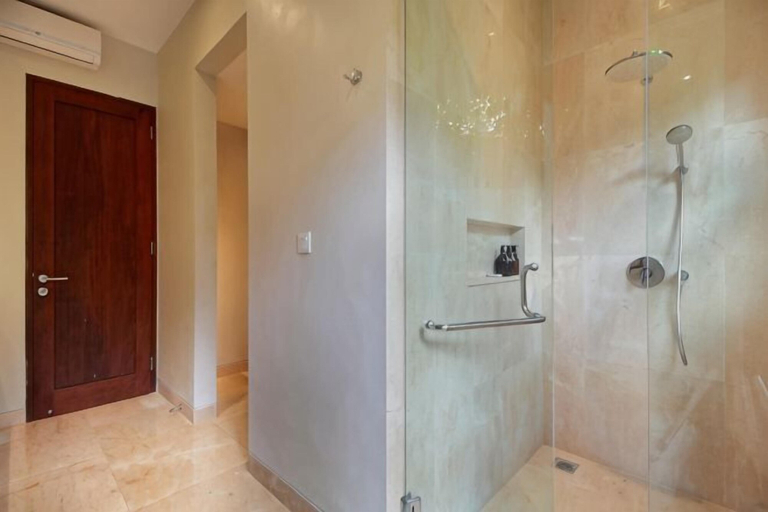 Room 4, Trisha Cliff Villa by Parigata, Badung